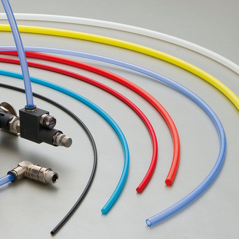 NA �i�C�����`���[�u 100m�� �N���A�u���[